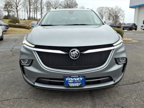 Used 2023 Buick Enclave Essence w/ Experience Buick Package image 8