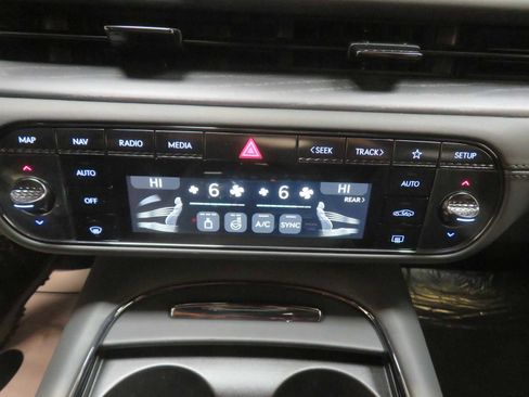 New 2026 Genesis G90 3.5T Prestige AWD/4WD image 18