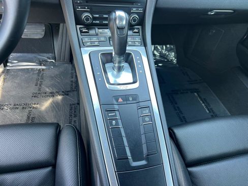 Used 2018 Porsche 718 Cayman RWD image 24