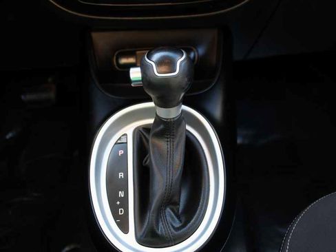 Used 2016 Kia Soul image 19