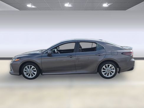 Used 2024 Toyota Camry LE image 2