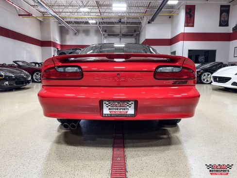 Used 1994 Chevrolet Camaro Z28 RWD image 4