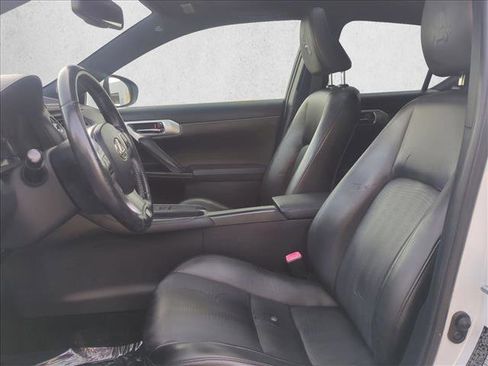Used 2012 Lexus CT 200h Premium image 16