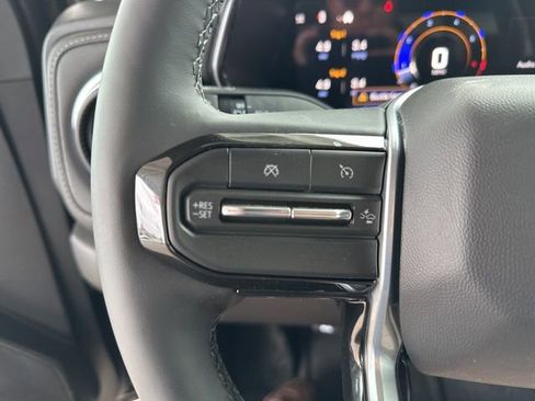 New 2025 Chevrolet Colorado LT w/ LT Convenience Package image 24