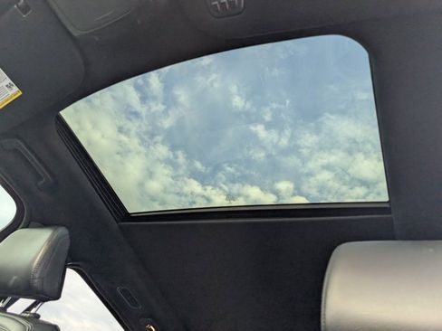 Used 2021 Ford Expedition Limited image 17