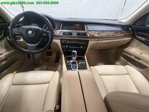 Used 2015 BMW 750Li RWD image 6