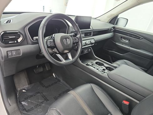 Certified 2025 Honda Pilot EX-L image 17