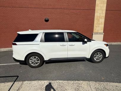 Used 2024 Kia Carnival LX