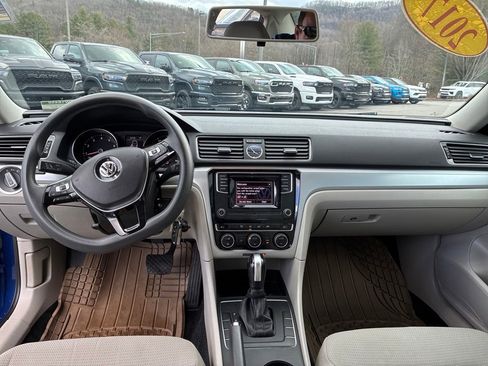 Used 2017 Volkswagen Passat 1.8T S image 16