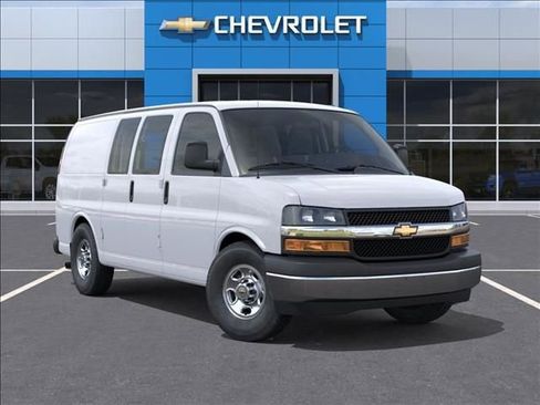 New 2026 Chevrolet Express 2500 RWD image 7