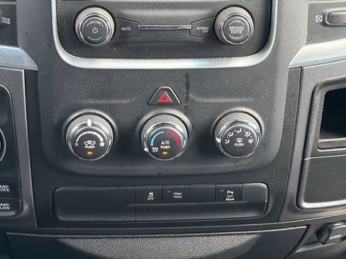 Used 2024 RAM 1500 Classic Warlock AWD/4WD image 18