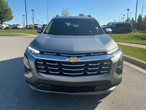 Used 2025 Chevrolet Equinox LT w/ Convenience Package II FWD image 10