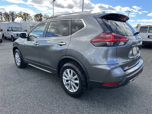 Used 2020 Nissan Rogue SV image 7
