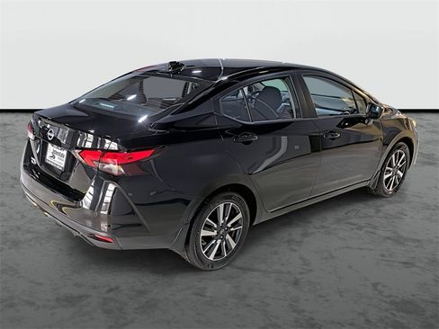 Used 2025 Nissan Versa SV w/ Trunk Package image 4