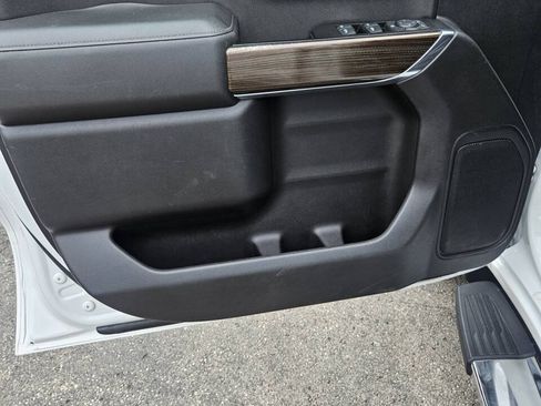 Used 2019 Chevrolet Silverado 1500 LT w/ All-Star Edition AWD/4WD image 9