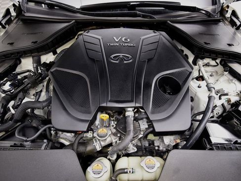 Used 2024 INFINITI Q50 Sensory image 32