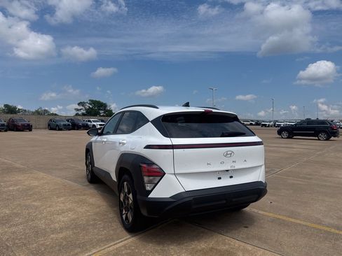 Used 2025 Hyundai Kona SEL FWD image 15