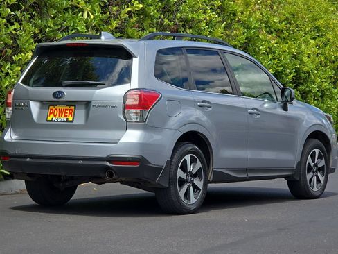 Used 2018 Subaru Forester 2.5i Limited AWD/4WD image 4