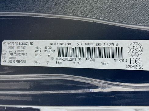 Used 2017 Jeep Wrangler Unlimited Sahara w/ Connectivity Group image 38