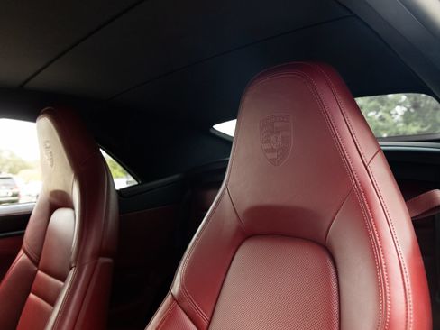 Certified 2022 Porsche 911 Carrera 4 GTS AWD/4WD image 25