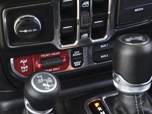 Used 2024 Jeep Wrangler Unlimited Rubicon 4xe w/ Technology Group image 14