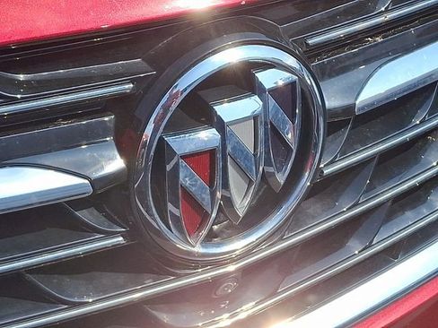 Used 2022 Buick Envision Essence w/ Technology Package I image 4