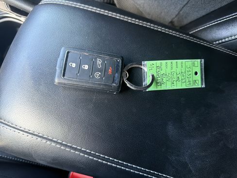 Used 2023 Jeep Grand Cherokee Altitude image 29