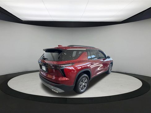 New 2026 Chevrolet Traverse LT image 7