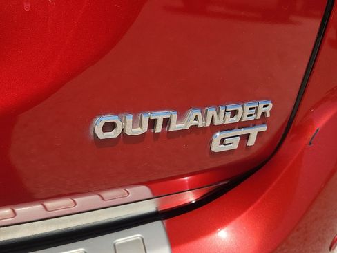 Used 2016 Mitsubishi Outlander GT AWD/4WD image 8