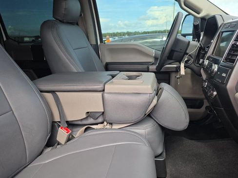 Used 2019 Ford F250 XLT w/ Snow Plow Prep Package AWD/4WD image 7