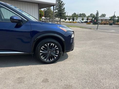 Used 2026 Nissan Rogue Platinum w/ Platinum Premium Package AWD/4WD image 14