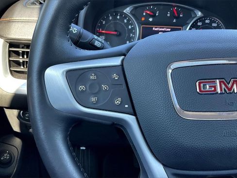 Used 2021 GMC Terrain SLT image 17