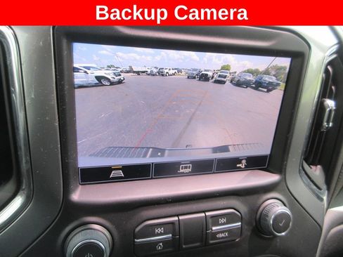 Certified 2022 Chevrolet Silverado 2500 LT w/ Convenience Package AWD/4WD image 17