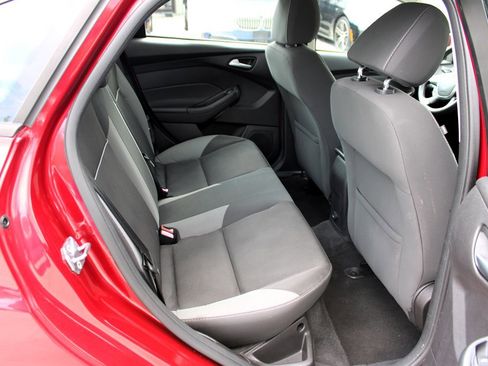 Used 2013 Ford Focus SE image 19