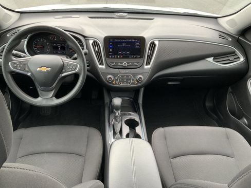 Used 2024 Chevrolet Malibu LT image 50