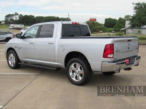 Used 2019 RAM 1500 Lone Star AWD/4WD image 3