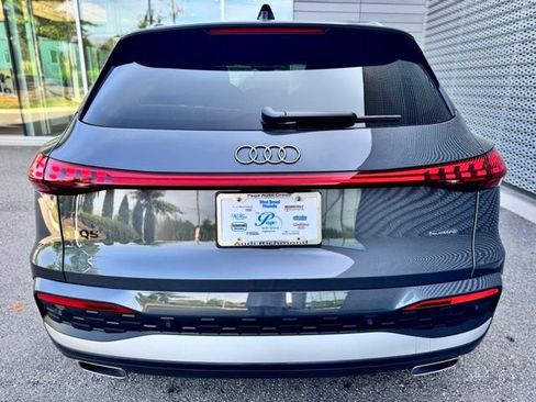 Certified 2025 Audi Q5 Premium Plus AWD/4WD image 4