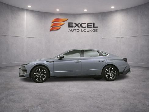 Used 2025 Hyundai Sonata SEL FWD image 40