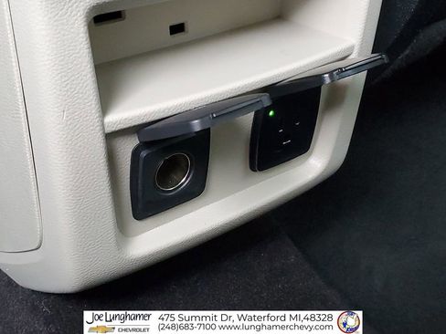 Used 2020 Ford Edge Titanium image 23