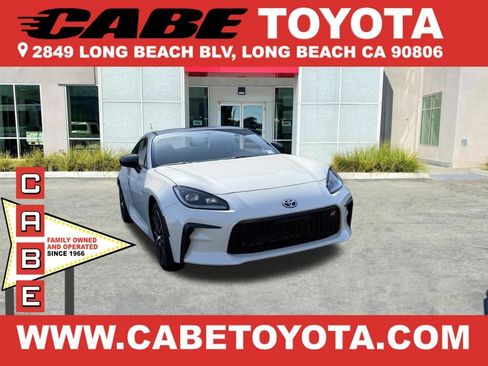 Used 2024 Toyota GR86 RWD image 1