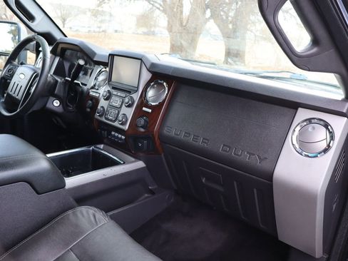 Used 2015 Ford F250 Lariat w/ Lariat Ultimate Package image 18