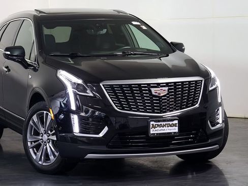Used 2024 Cadillac XT5 Premium Luxury w/ Technology Package AWD/4WD image 6