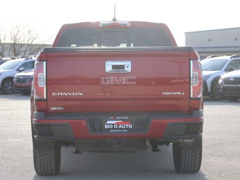 Used 2019 GMC Canyon Denali image 10