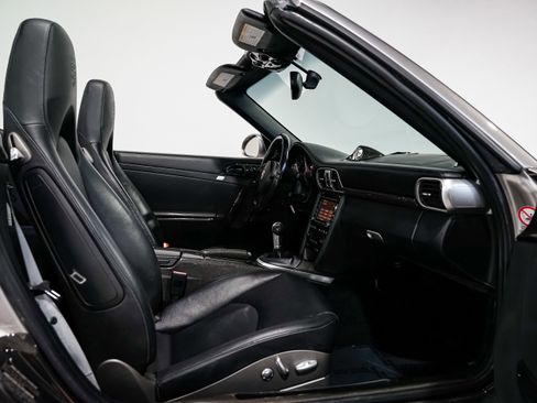 Used 2012 Porsche 911 Turbo image 31