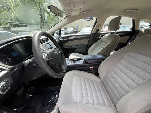 Used 2017 Ford Fusion S FWD image 15