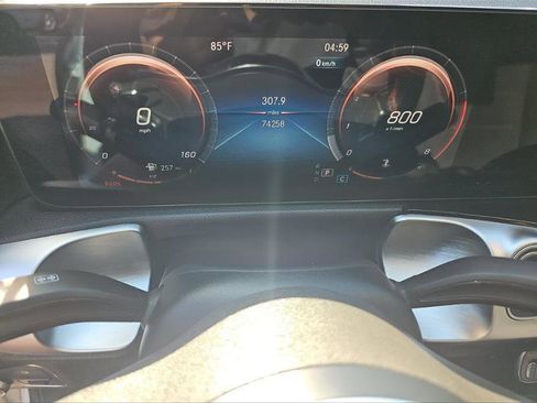 Used 2022 Mercedes-Benz GLB 250 image 6