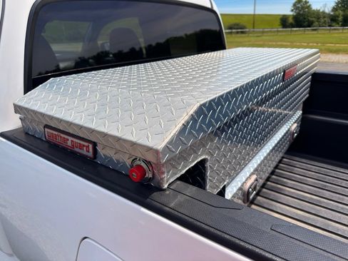 Used 2022 Toyota Tacoma SR AWD/4WD image 19