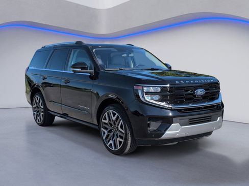 Used 2025 Ford Expedition Platinum w/ Platinum Ultimate Package AWD/4WD image 10