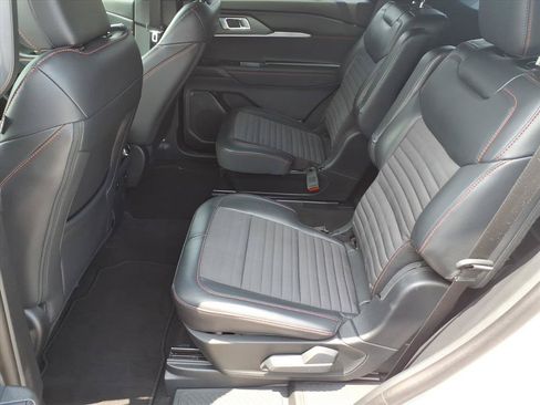 Used 2026 Ford Explorer ST-Line AWD/4WD image 13
