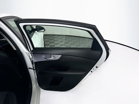 Used 2024 Kia Forte LXS image 28